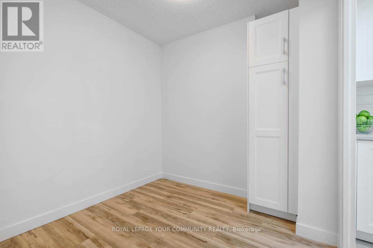 205 - 1535 Lakeshore Road E, Mississauga, Ontario  L5E 3E2 - Photo 11 - W12579432