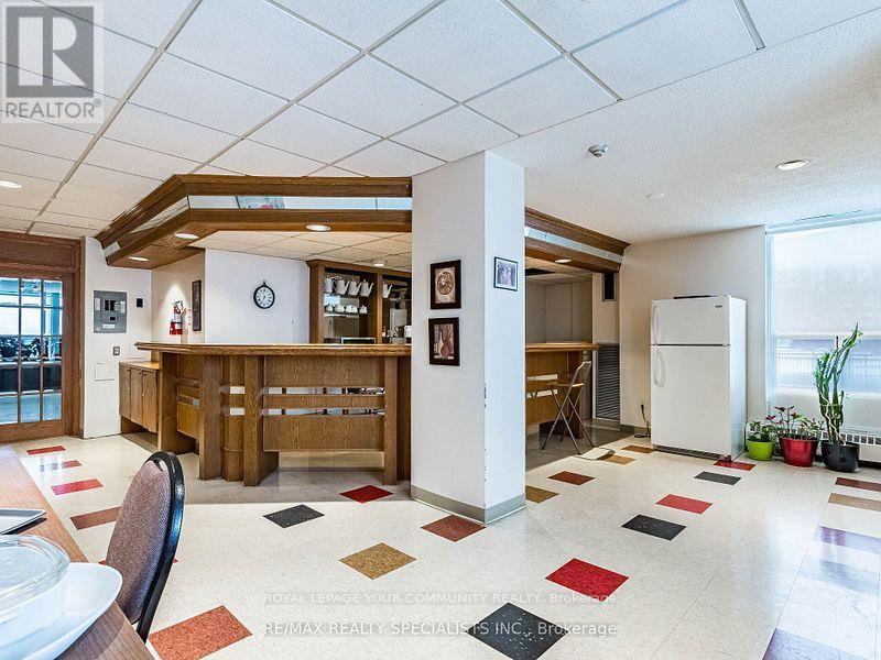 205 - 1535 Lakeshore Road E, Mississauga, Ontario  L5E 3E2 - Photo 35 - W12579432