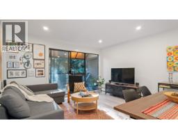 318 1345 W 15TH AVENUE