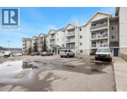 2308, 38 Riedel Street Downtown