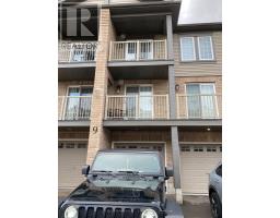 4 - 9 HAY LANE, Barrie, Ontario