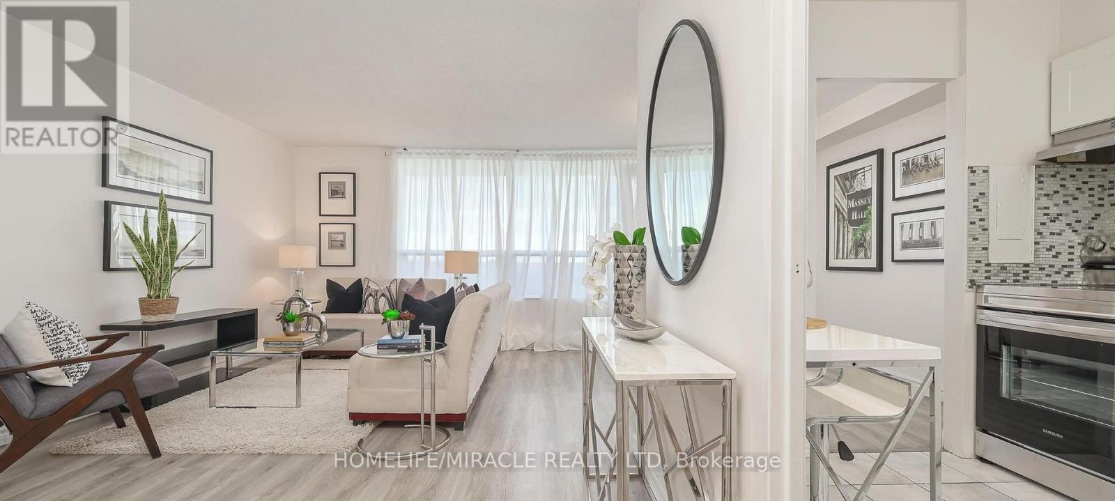 1706 - 3390 WESTON ROAD, Toronto, Ontario