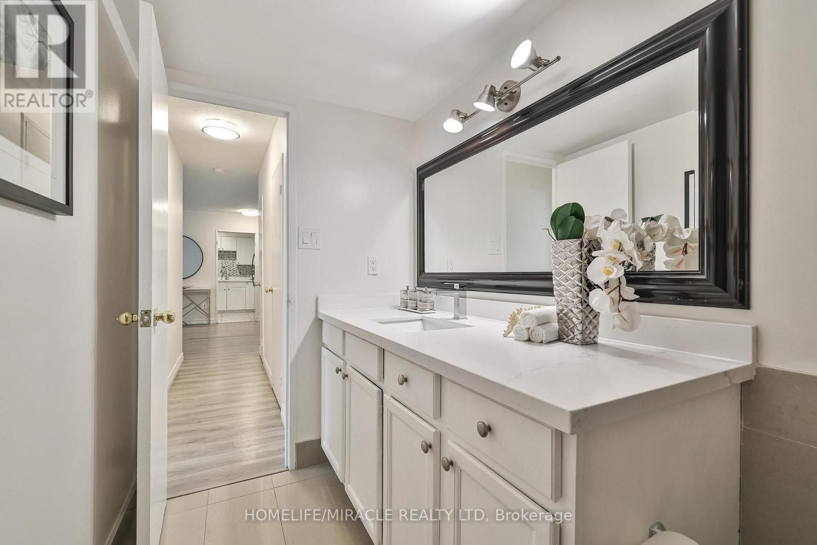 1706 - 3390 Weston Road, Toronto, Ontario  M9M 2X3 - Photo 20 - W12580474