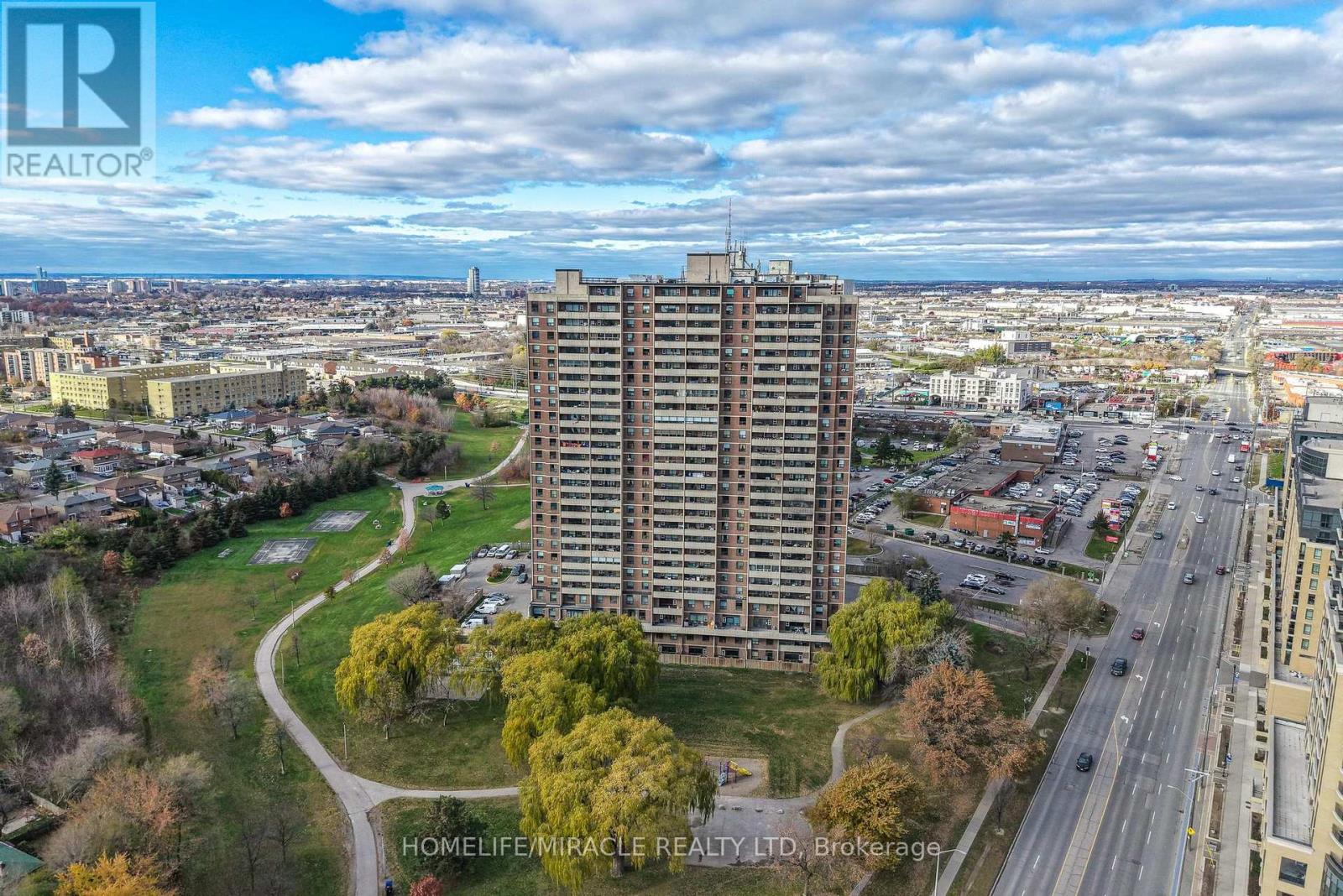 1706 - 3390 Weston Road, Toronto, Ontario  M9M 2X3 - Photo 34 - W12580474