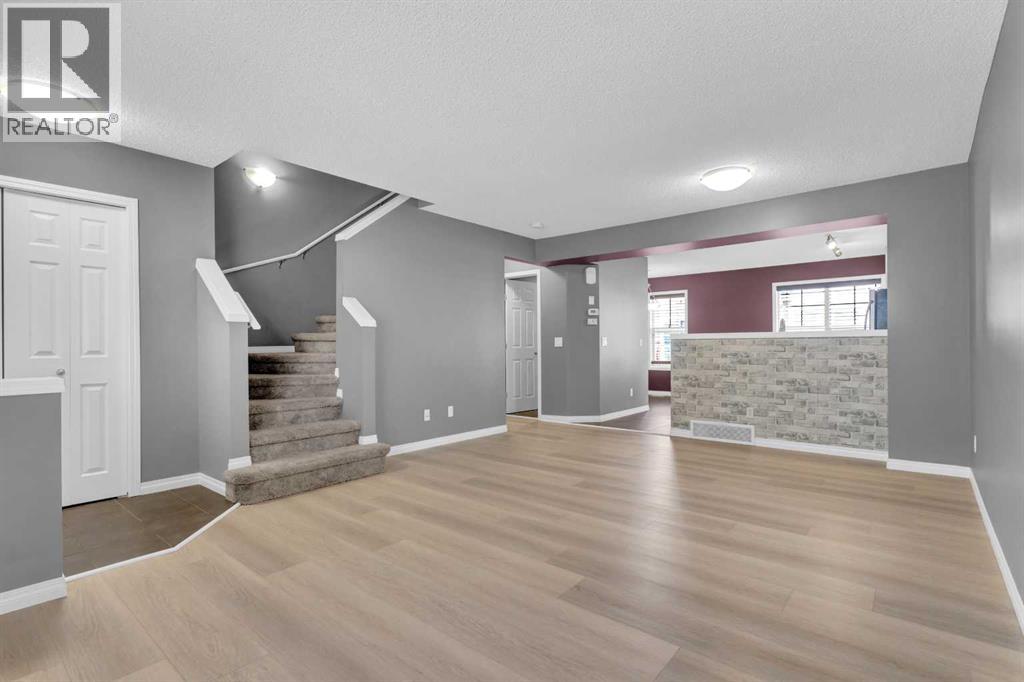 3194 New Brighton Gardens Se, Calgary, Alberta  T2Z 0Y1 - Photo 4 - A2259922