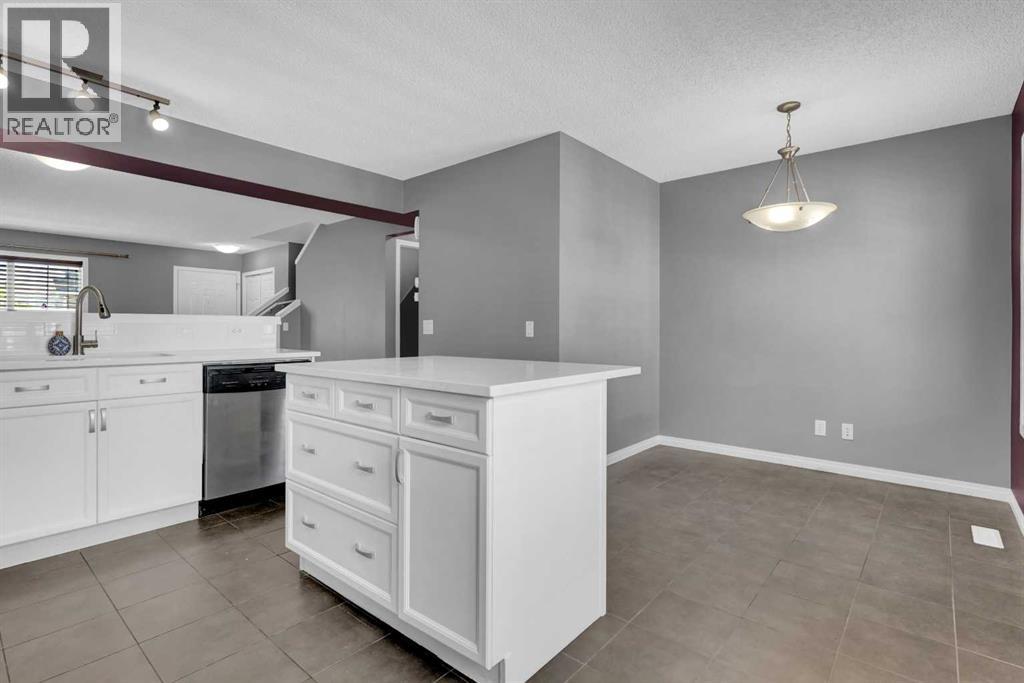 3194 New Brighton Gardens Se, Calgary, Alberta  T2Z 0Y1 - Photo 11 - A2259922