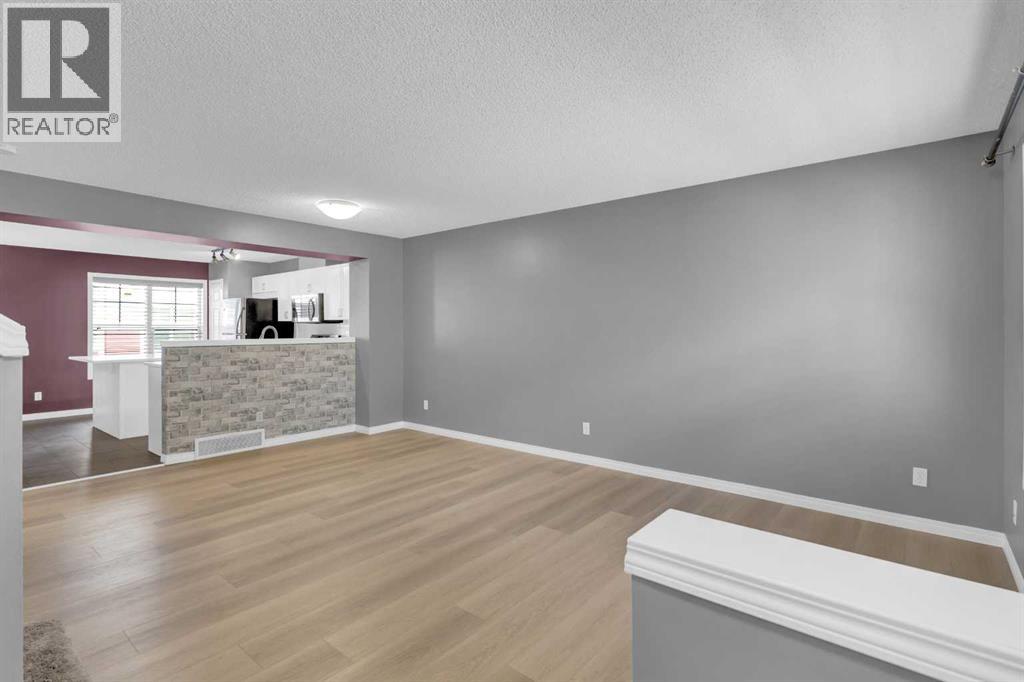 3194 New Brighton Gardens Se, Calgary, Alberta  T2Z 0Y1 - Photo 2 - A2259922