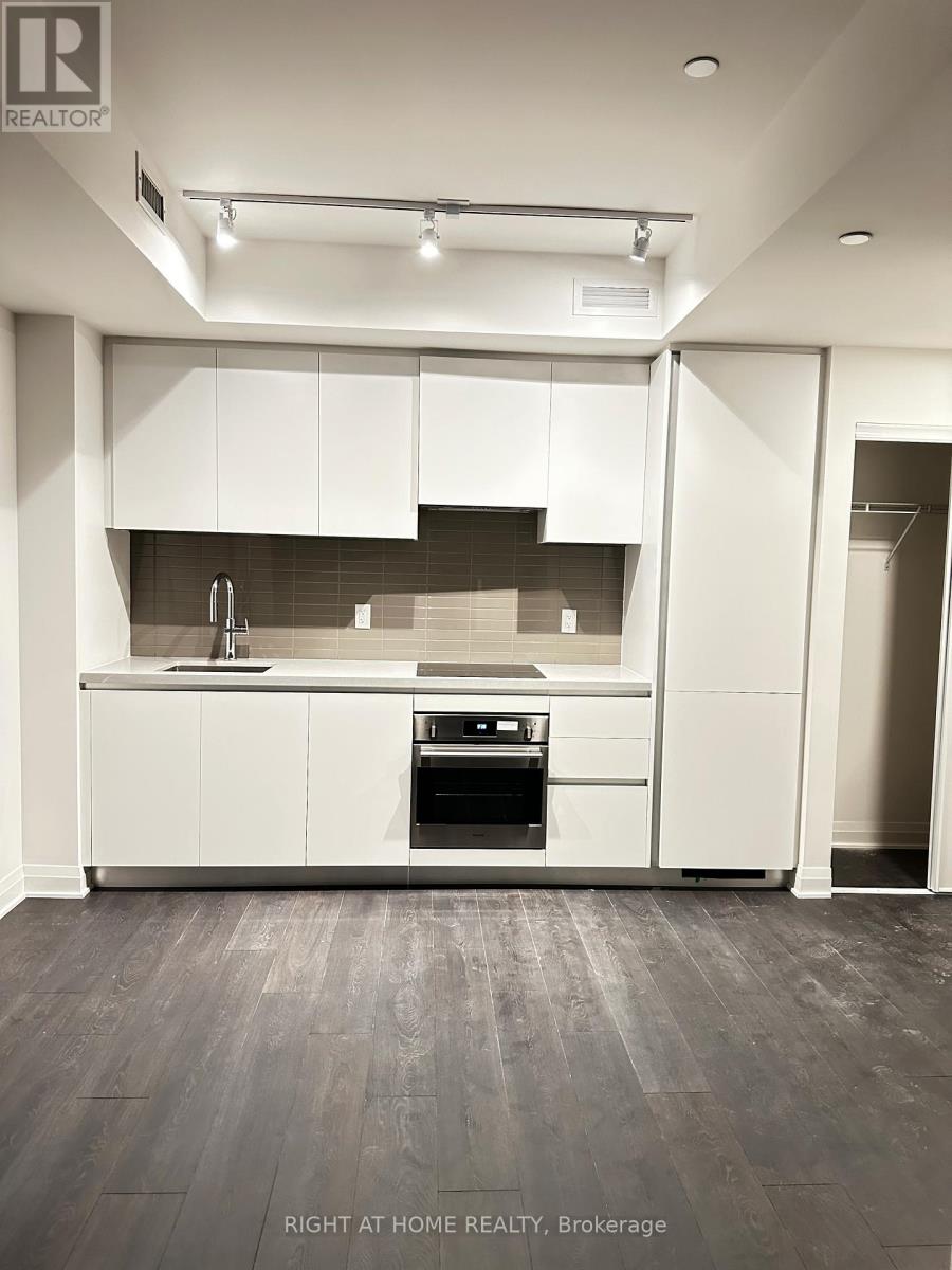 4211 - 4015 The Exchange, Mississauga, Ontario  L5B 0N9 - Photo 17 - W12577360