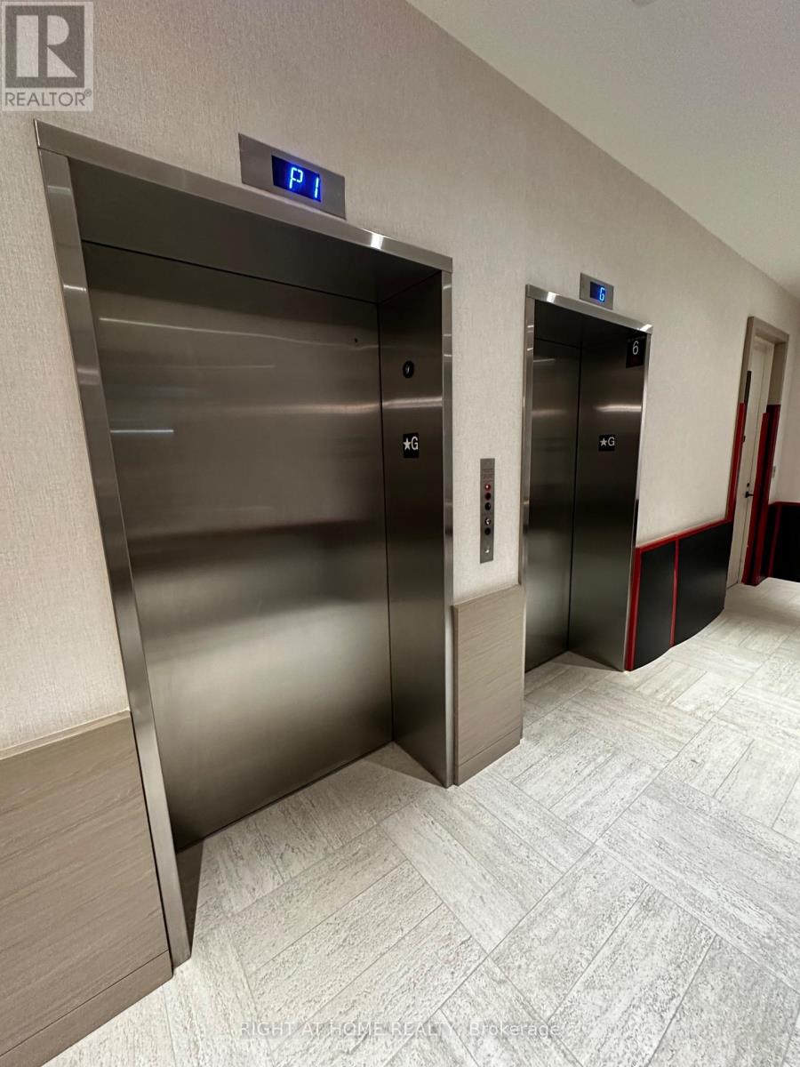 4211 - 4015 The Exchange, Mississauga, Ontario  L5B 0N9 - Photo 33 - W12577360