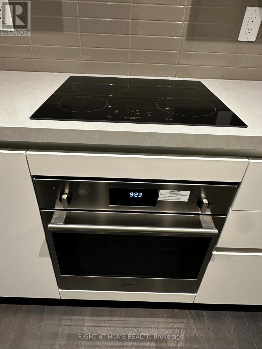 4211 - 4015 The Exchange, Mississauga, Ontario  L5B 0N9 - Photo 28 - W12577360