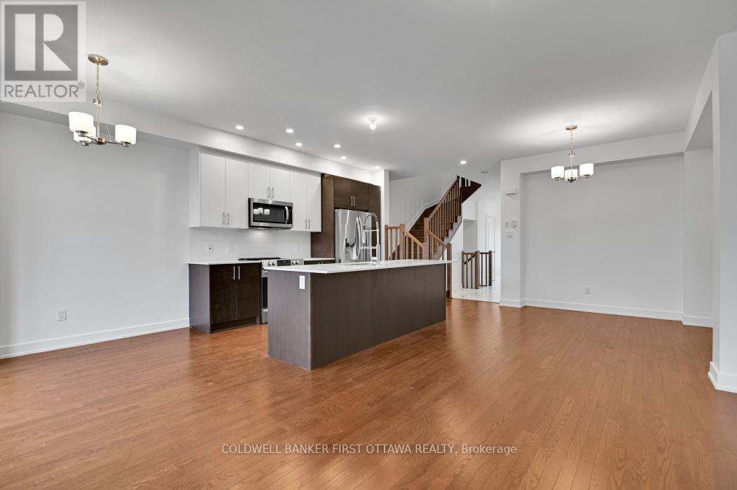 2305 Goldhawk Drive, Ottawa, Ontario K2S 1B6 - Photo 13 - X12580502