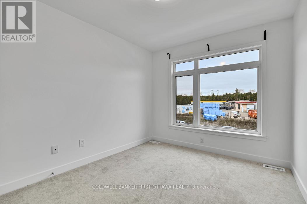 2305 Goldhawk Drive, Ottawa, Ontario K2S 1B6 - Photo 31 - X12580502
