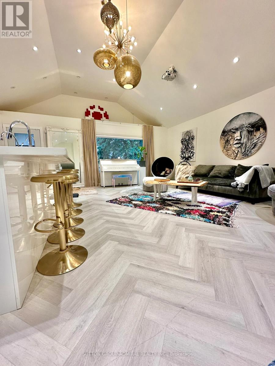 44 Baycrest Avenue, Toronto, Ontario  M6A 1W1 - Photo 3 - C12578468