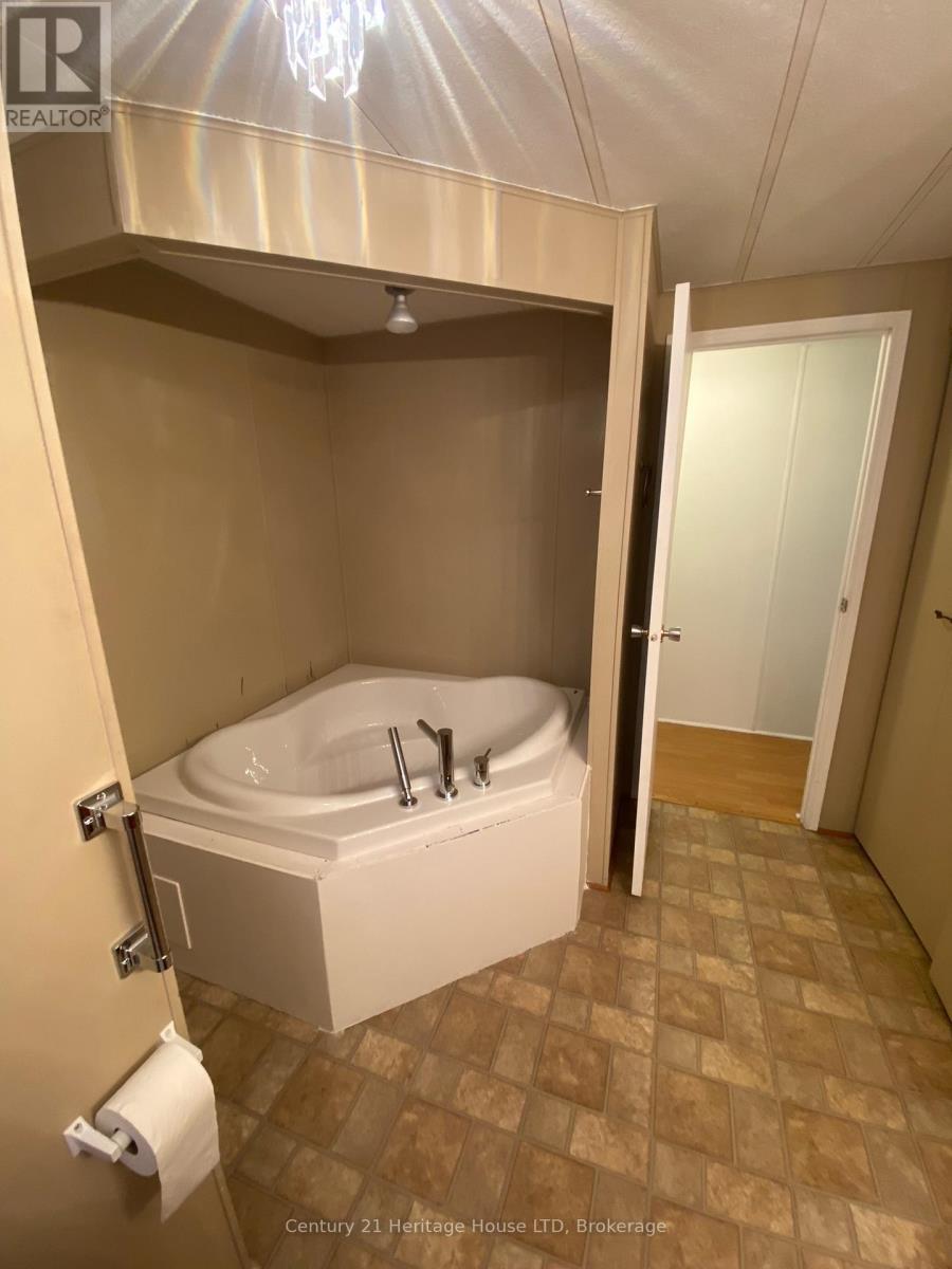 187 - 3033 Townline Road, Fort Erie, Ontario L0S 1S1 - Photo 21 - X12580504