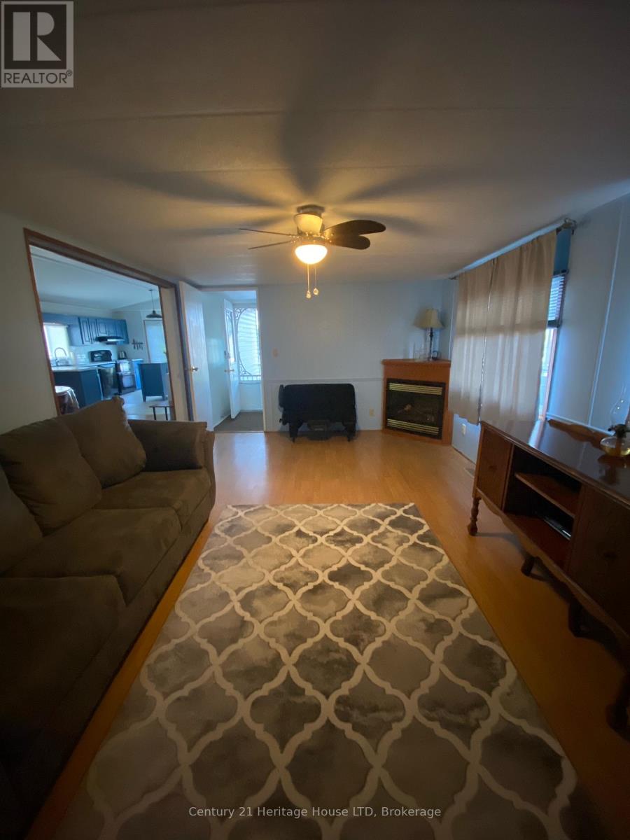 187 - 3033 Townline Road, Fort Erie, Ontario L0S 1S1 - Photo 3 - X12580504