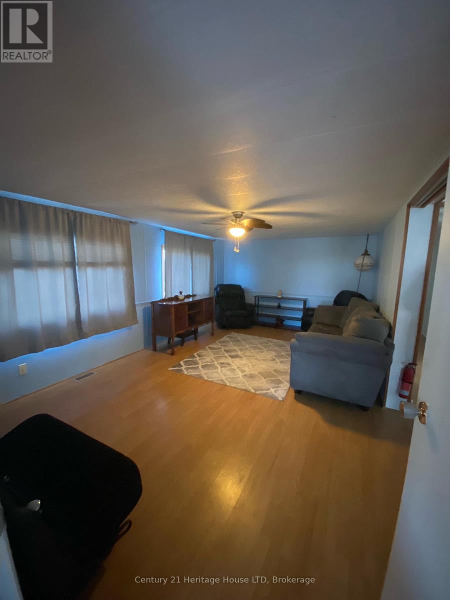 187 - 3033 Townline Road, Fort Erie, Ontario L0S 1S1 - Photo 5 - X12580504