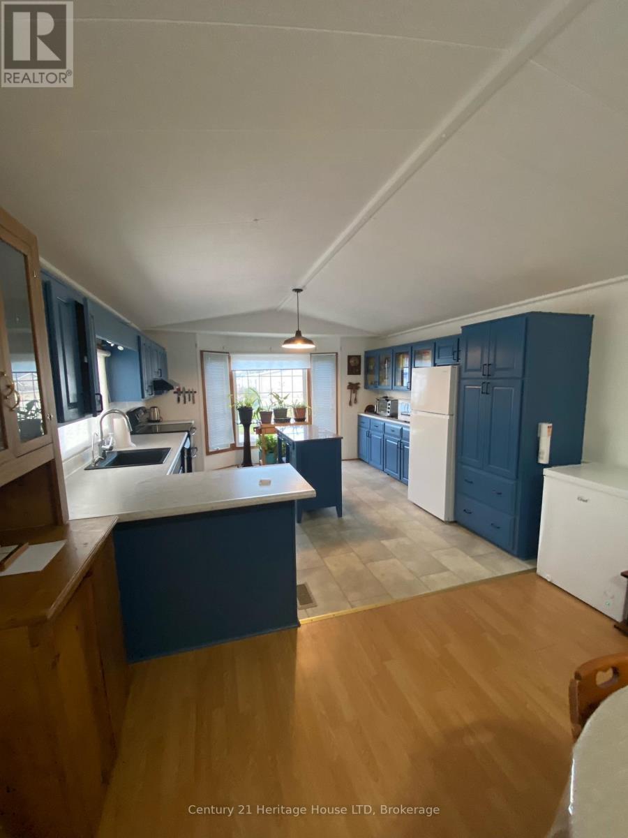 187 - 3033 Townline Road, Fort Erie, Ontario L0S 1S1 - Photo 7 - X12580504