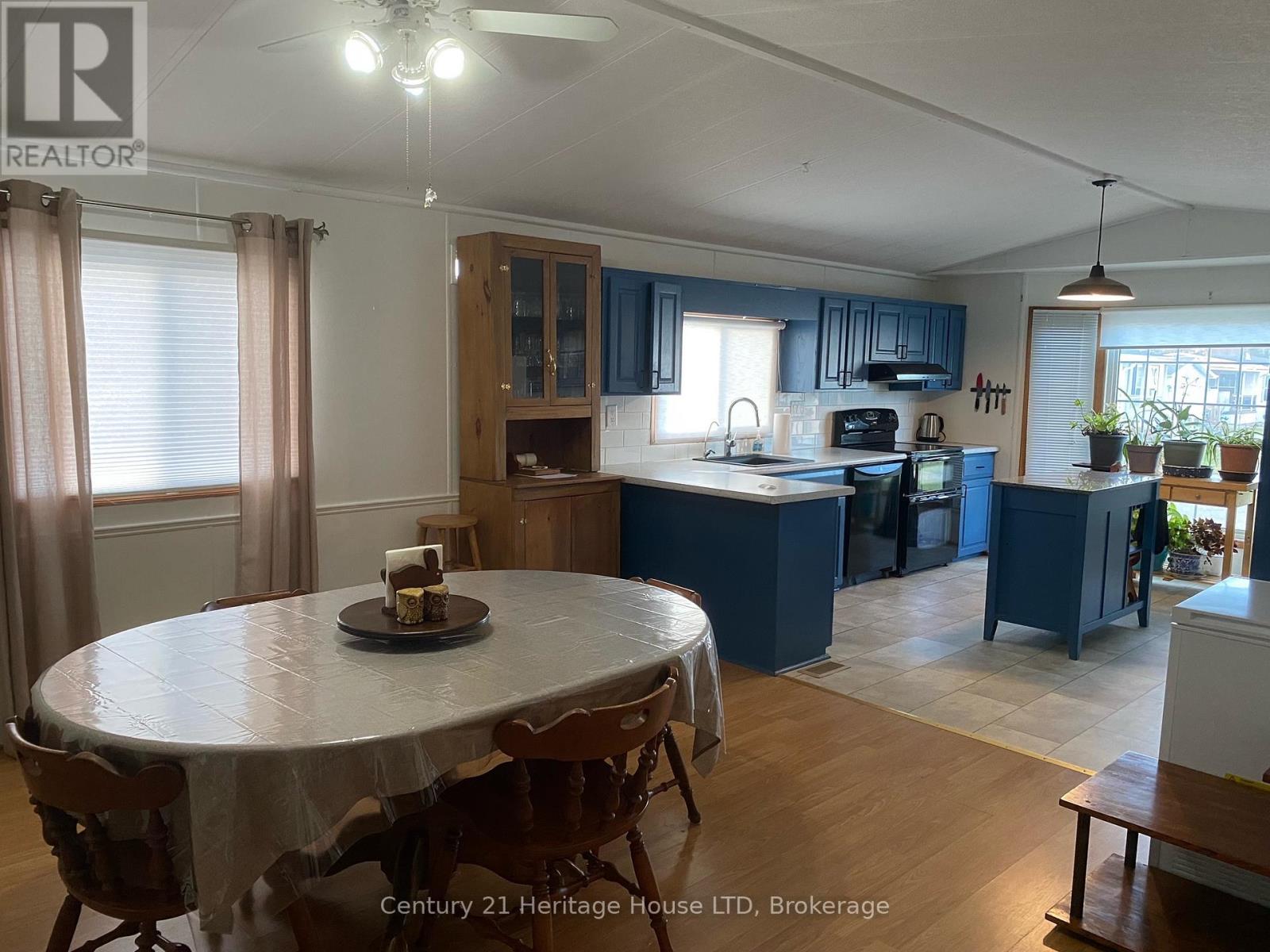 187 - 3033 Townline Road, Fort Erie, Ontario L0S 1S1 - Photo 8 - X12580504