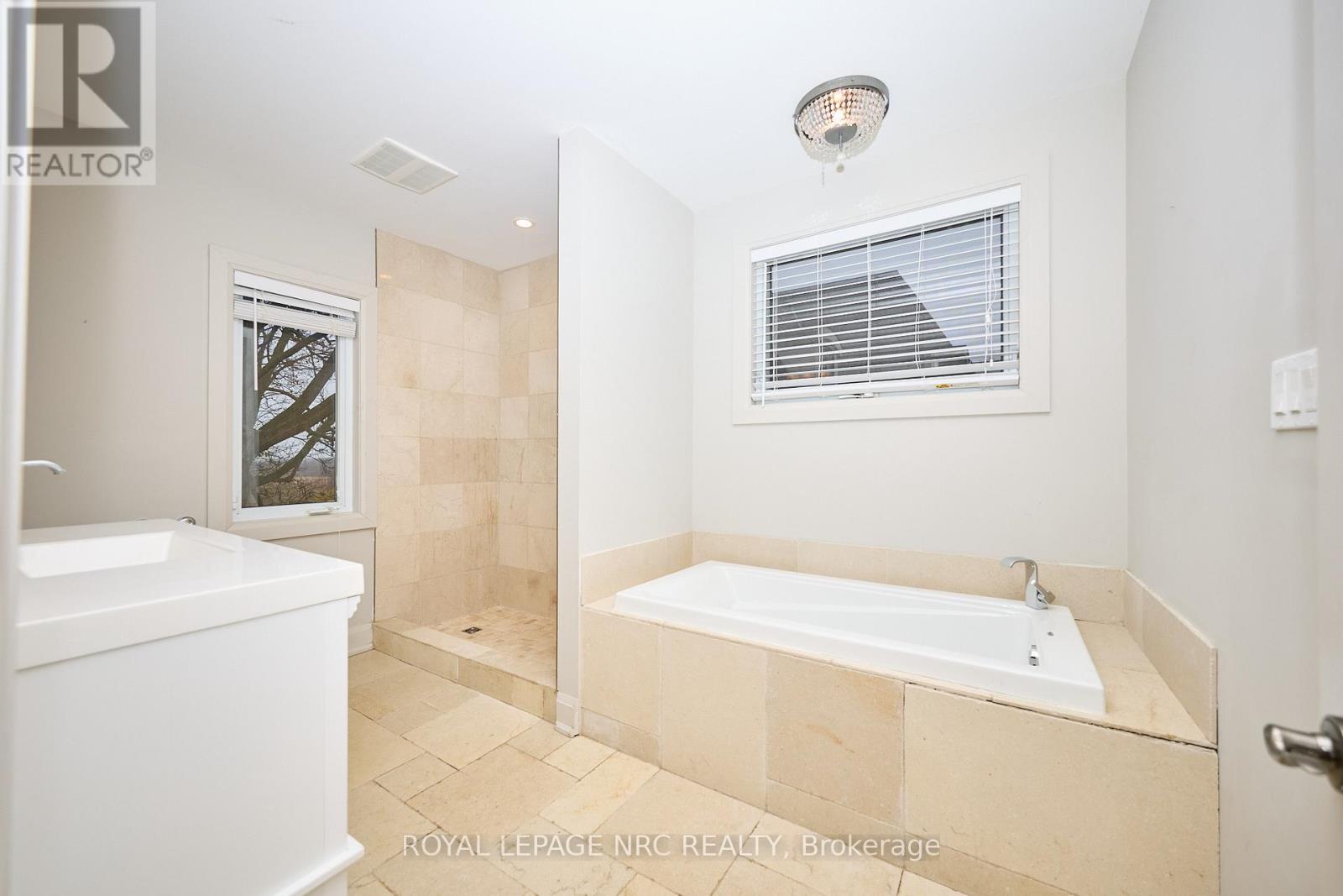 2032 York Road, Niagara-On-The-Lake, Ontario  L0S 1J0 - Photo 19 - X12580552