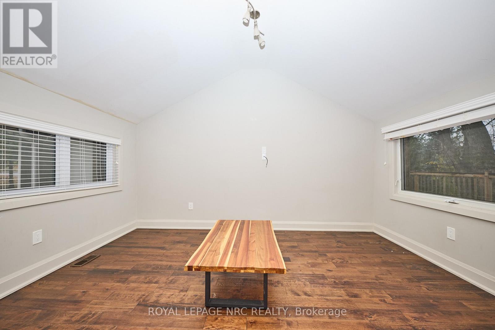 2032 York Road, Niagara-On-The-Lake, Ontario  L0S 1J0 - Photo 8 - X12580552