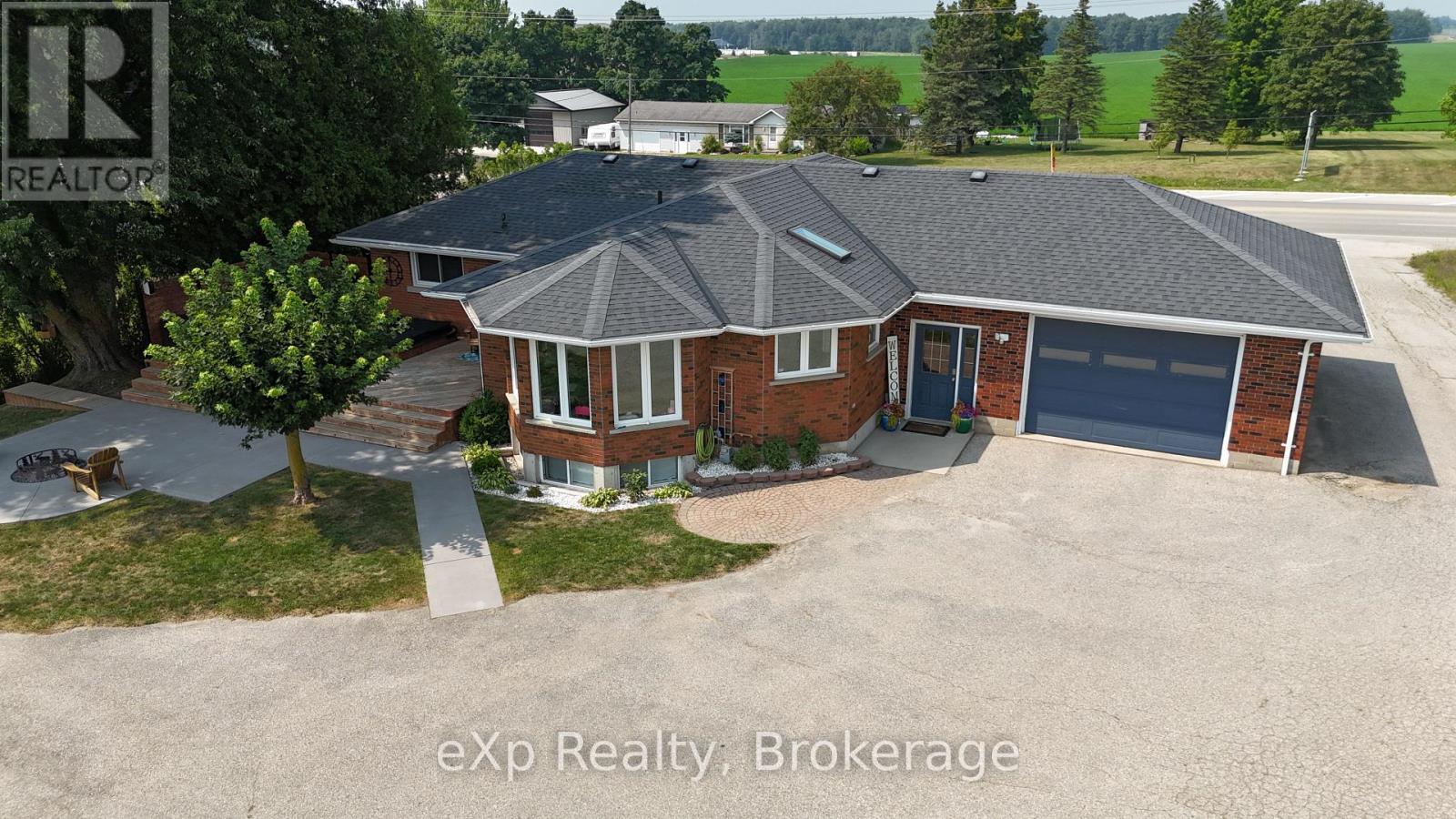 1567 Bruce Road 4, R.r. 2 Road, Brockton, Ontario  N0G 2V0 - Photo 4 - X12580542