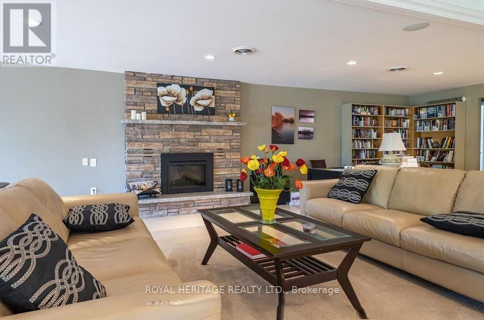 405 - 200 East Street S, Kawartha Lakes, Ontario K0M 1A0 - Photo 32 - X12368523