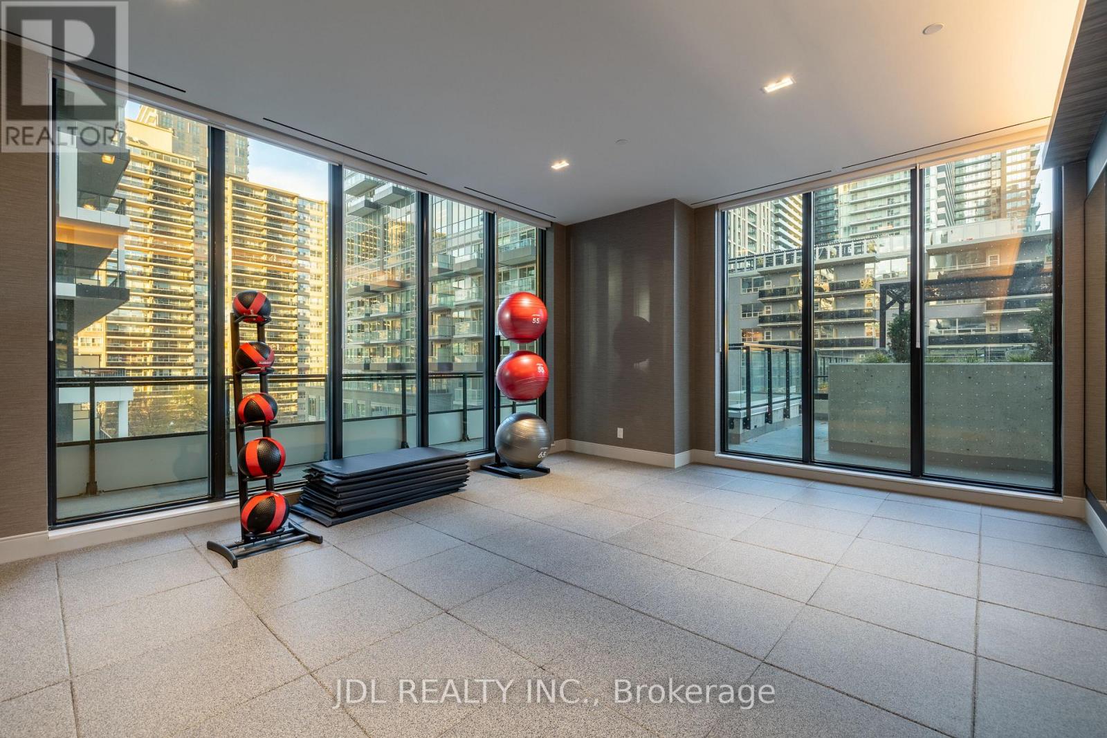 910 - 65 Broadway Avenue, Toronto, Ontario M4P 1T9 - Photo 16 - C12580528