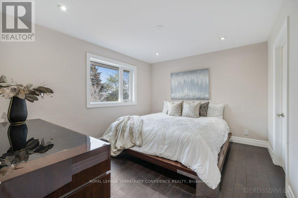 8 Glenelia Avenue, Toronto, Ontario M2M 2K7 - Photo 16 - C12580560