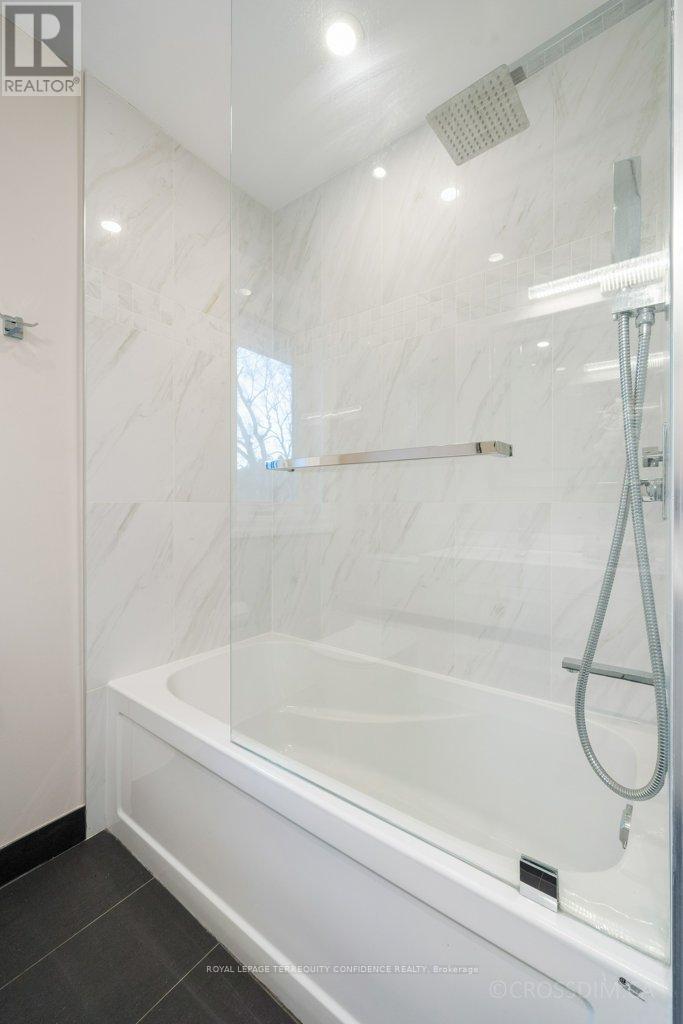 8 Glenelia Avenue, Toronto, Ontario M2M 2K7 - Photo 22 - C12580560