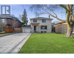 8 GLENELIA AVENUE, Toronto, Ontario