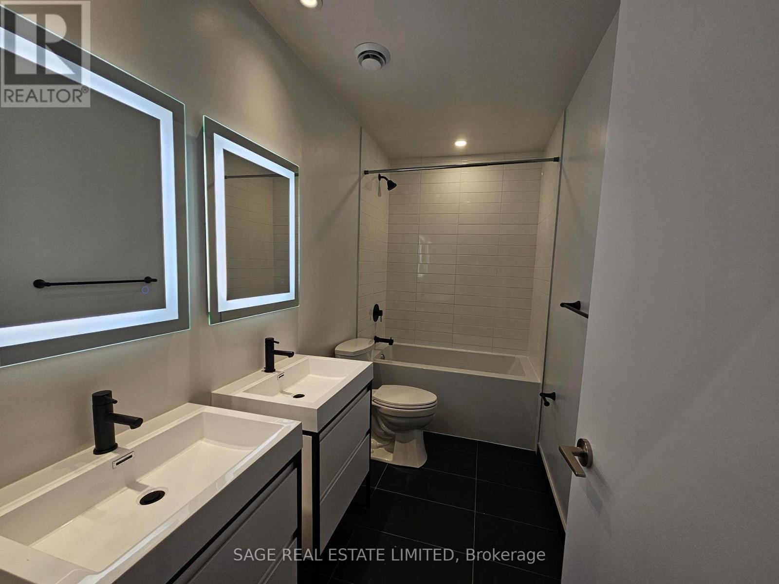 702 - 150 Logan Avenue, Toronto, Ontario  M4M 0E4 - Photo 6 - E12580516