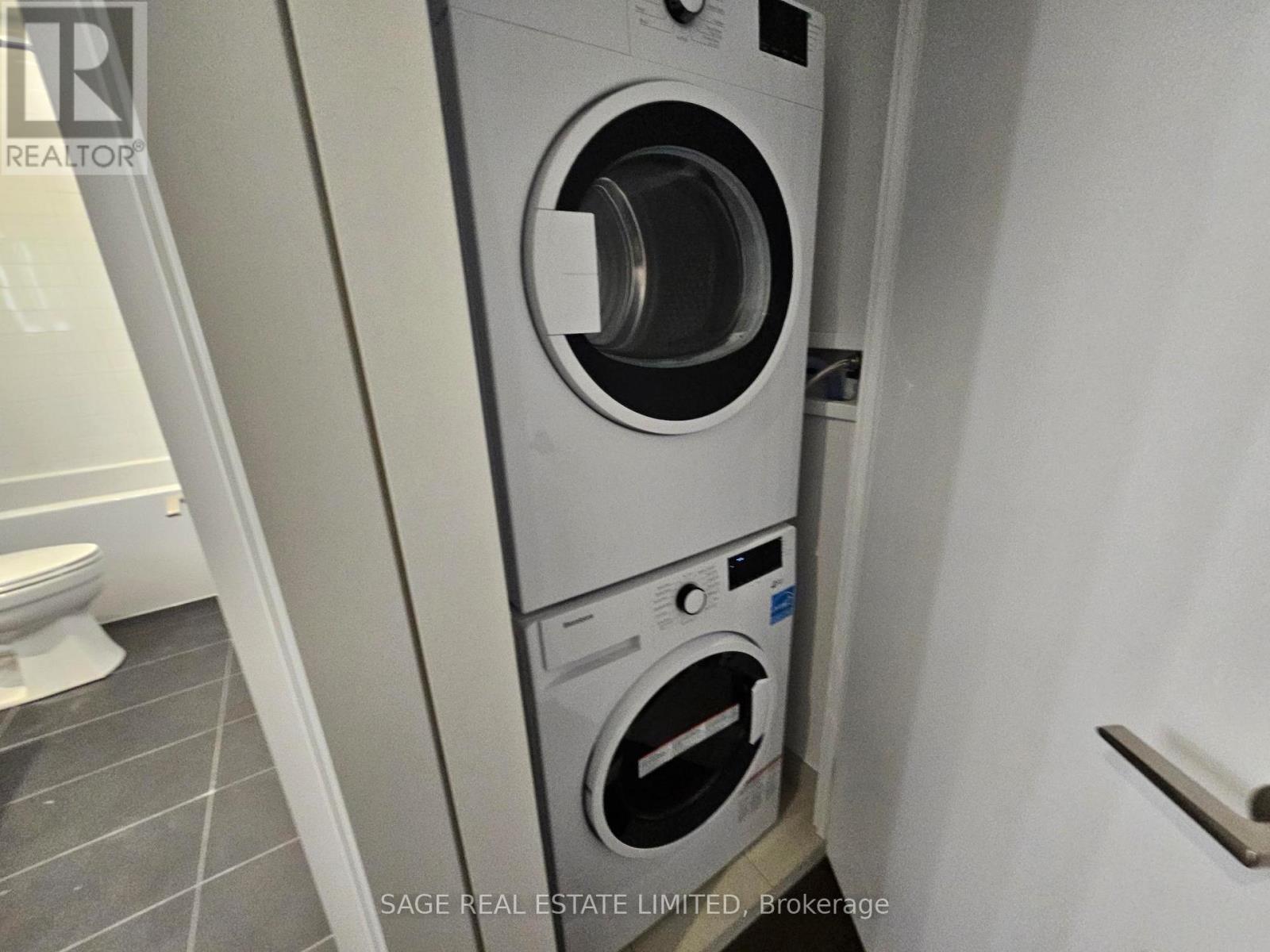 702 - 150 Logan Avenue, Toronto, Ontario  M4M 0E4 - Photo 8 - E12580516