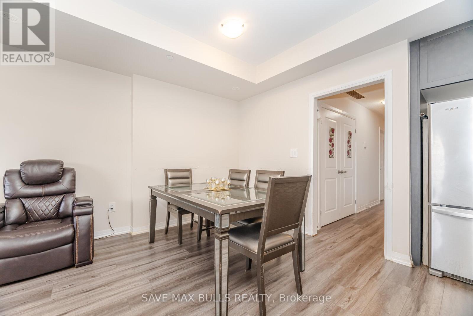 119 - 1589 Rose Way, Milton, Ontario  L9E 1N4 - Photo 14 - W12564220