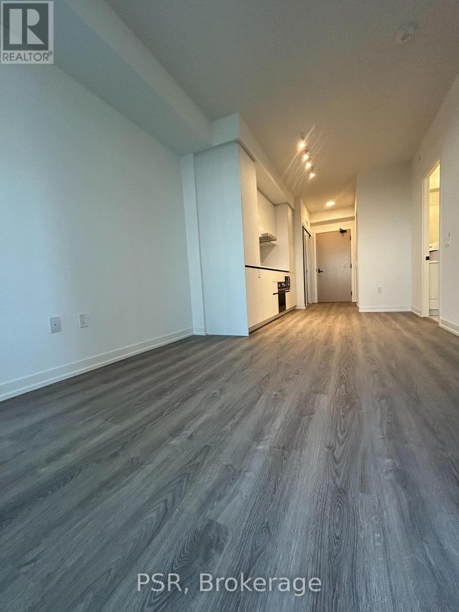 2510 - 8 Interchange Way S, Vaughan, Ontario  L4K 0R2 - Photo 2 - N12580510