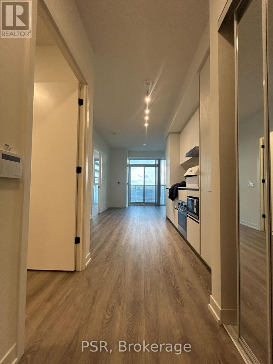 2510 - 8 Interchange Way S, Vaughan, Ontario  L4K 0R2 - Photo 6 - N12580510