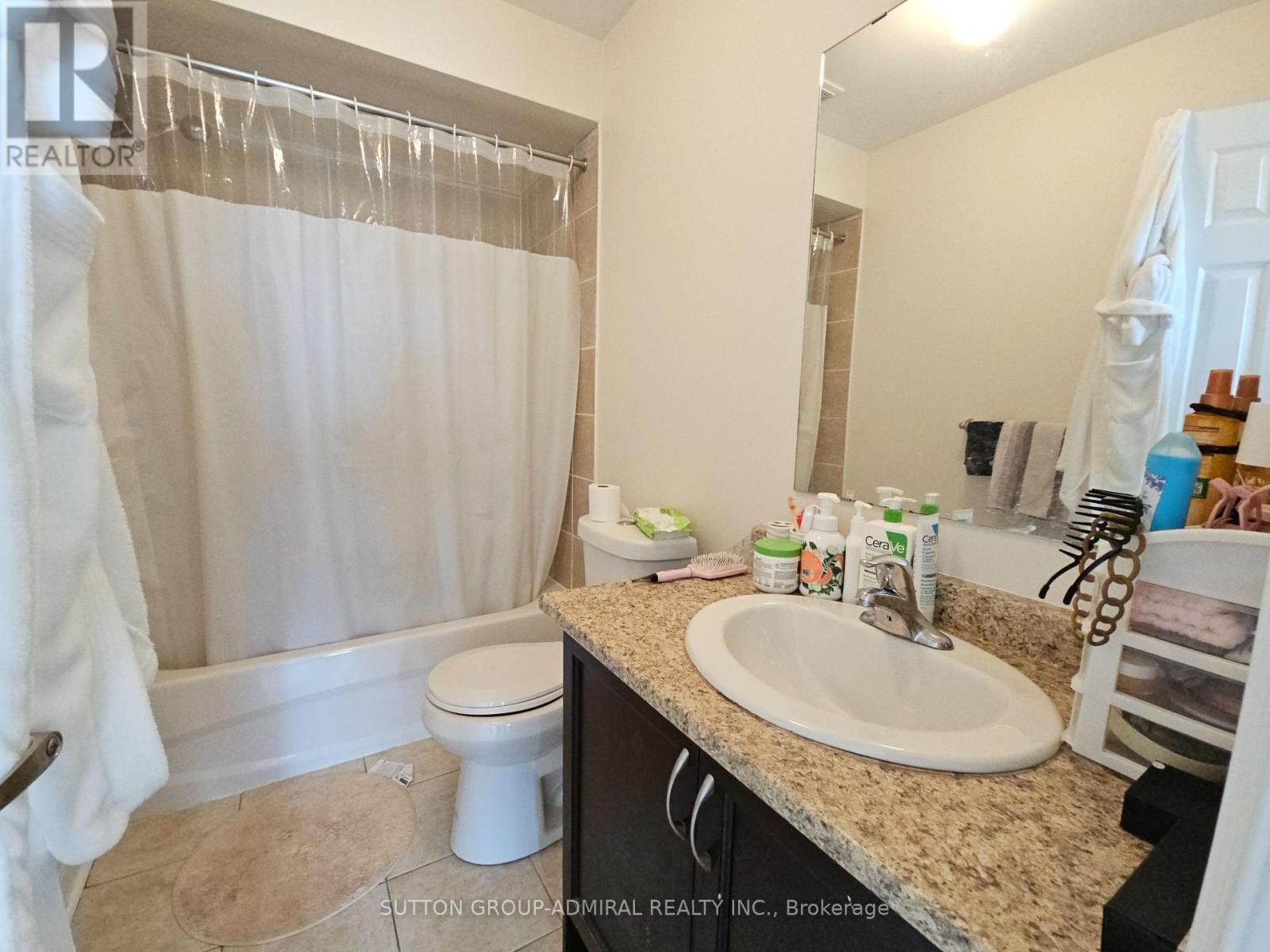 63 Collin Court, Richmond Hill, Ontario L4E 0X7 - Photo 27 - N12580512