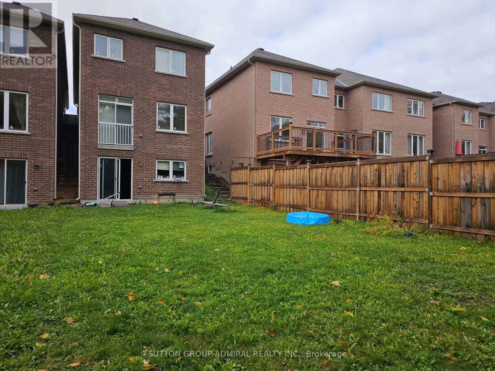 63 Collin Court, Richmond Hill, Ontario L4E 0X7 - Photo 35 - N12580512