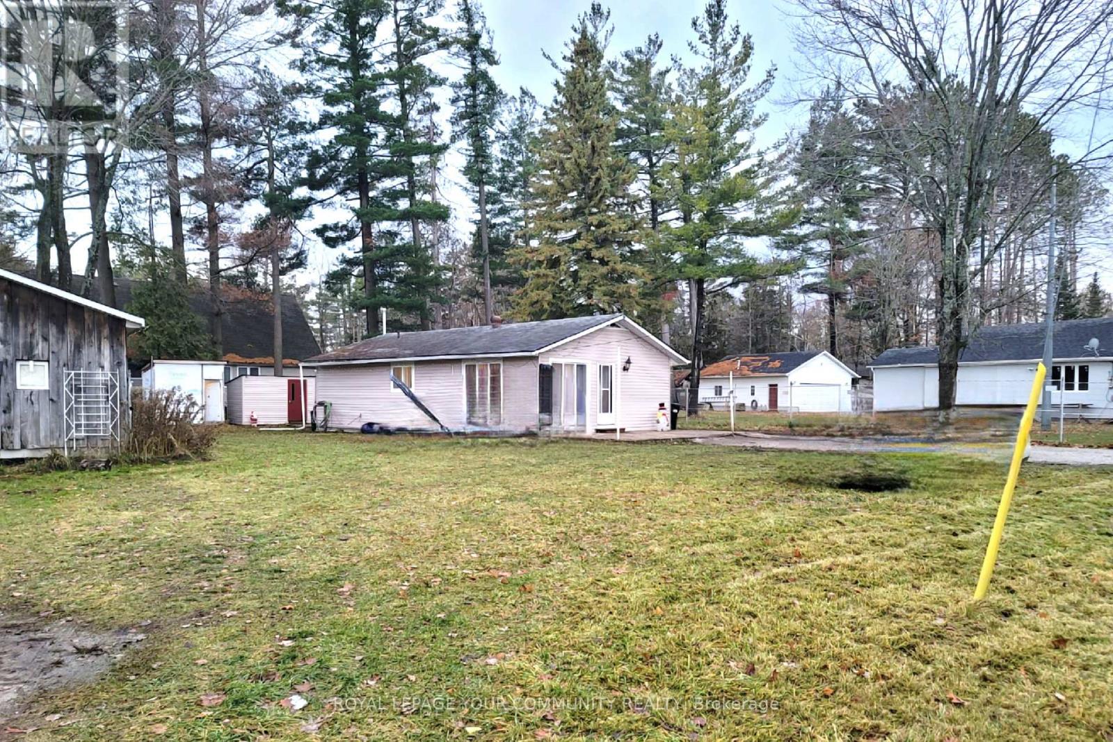 709 Roberts Road, Innisfil, Ontario L9S 2E4 - Photo 2 - N12580520