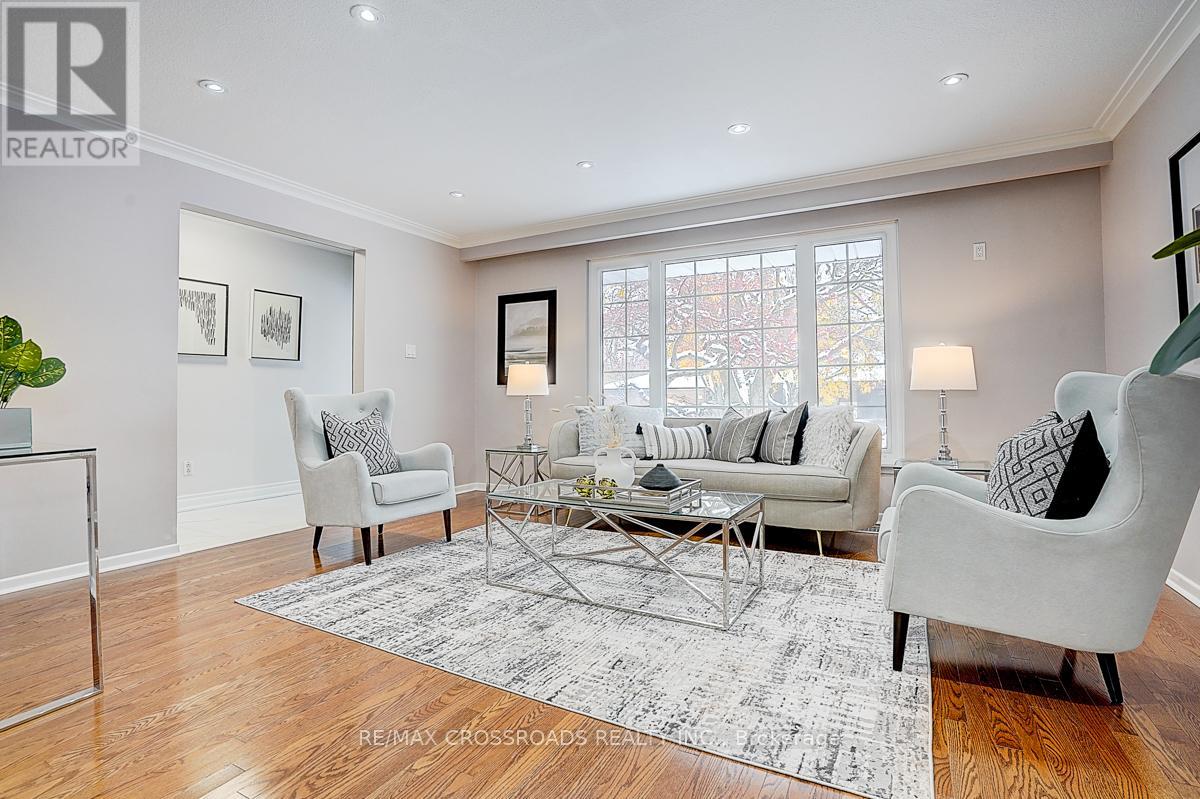 78 Fred Varley Drive, Markham, Ontario  L3R 1S7 - Photo 10 - N12580532