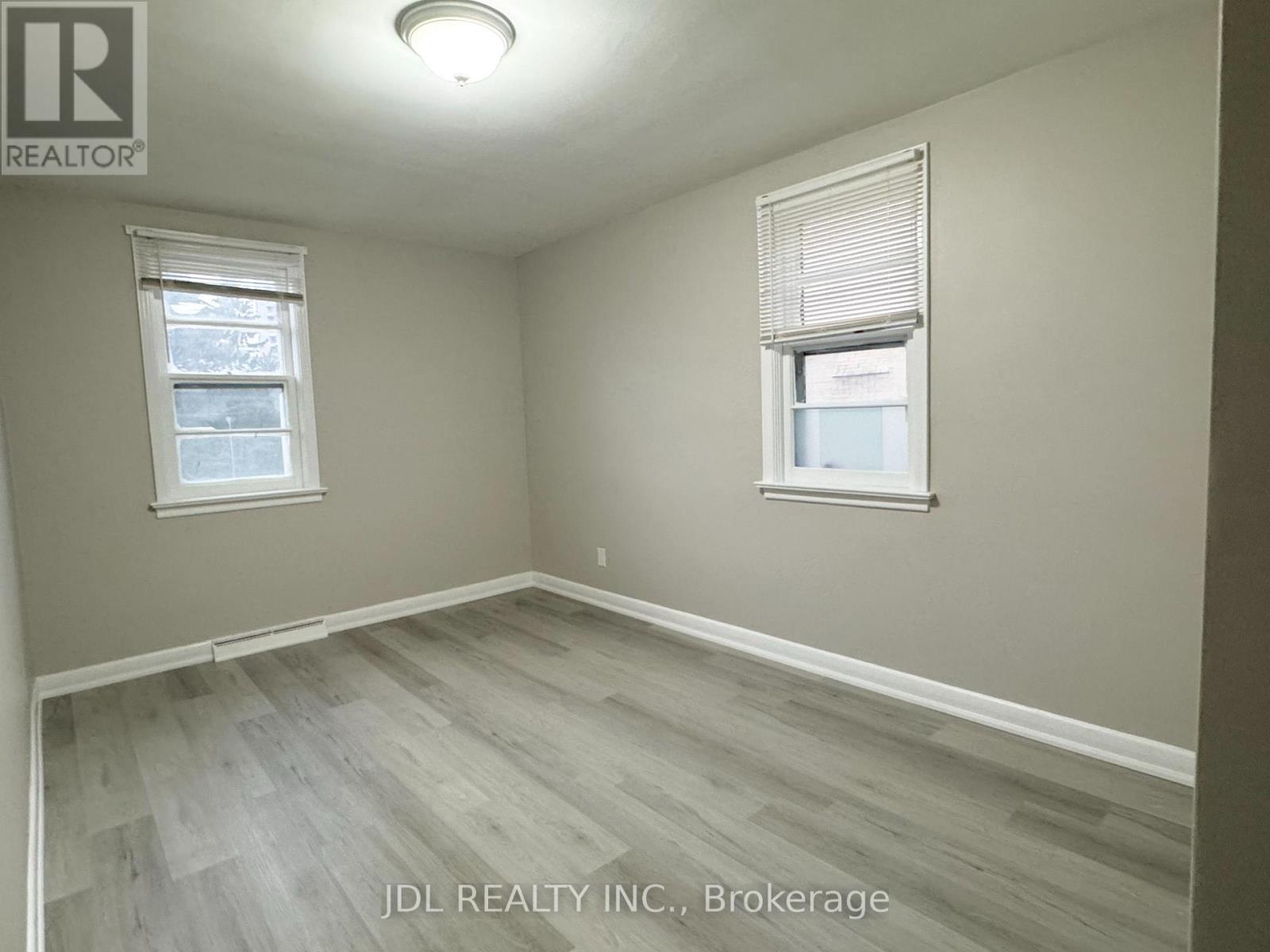 229 Crestwood Road, Vaughan, Ontario  L4J 1A8 - Photo 10 - N12580556