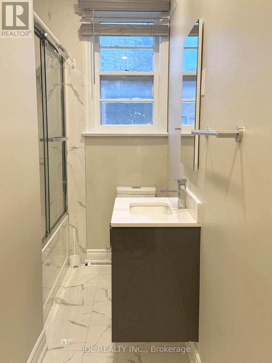 229 Crestwood Road, Vaughan, Ontario  L4J 1A8 - Photo 14 - N12580556