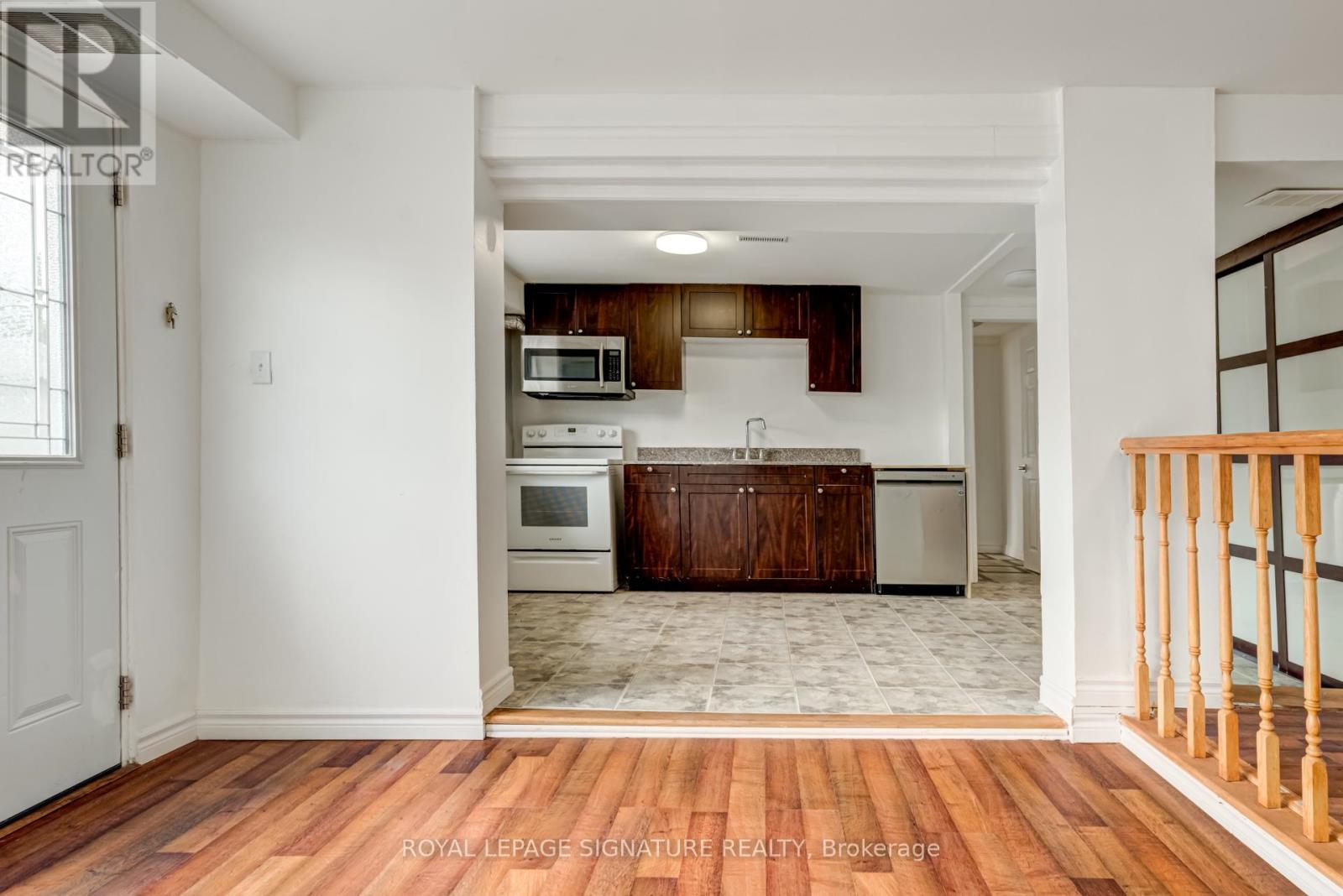 Lower - 235 Cedar Crescent, Barrie, Ontario  L4N 4A6 - Photo 6 - S12580498