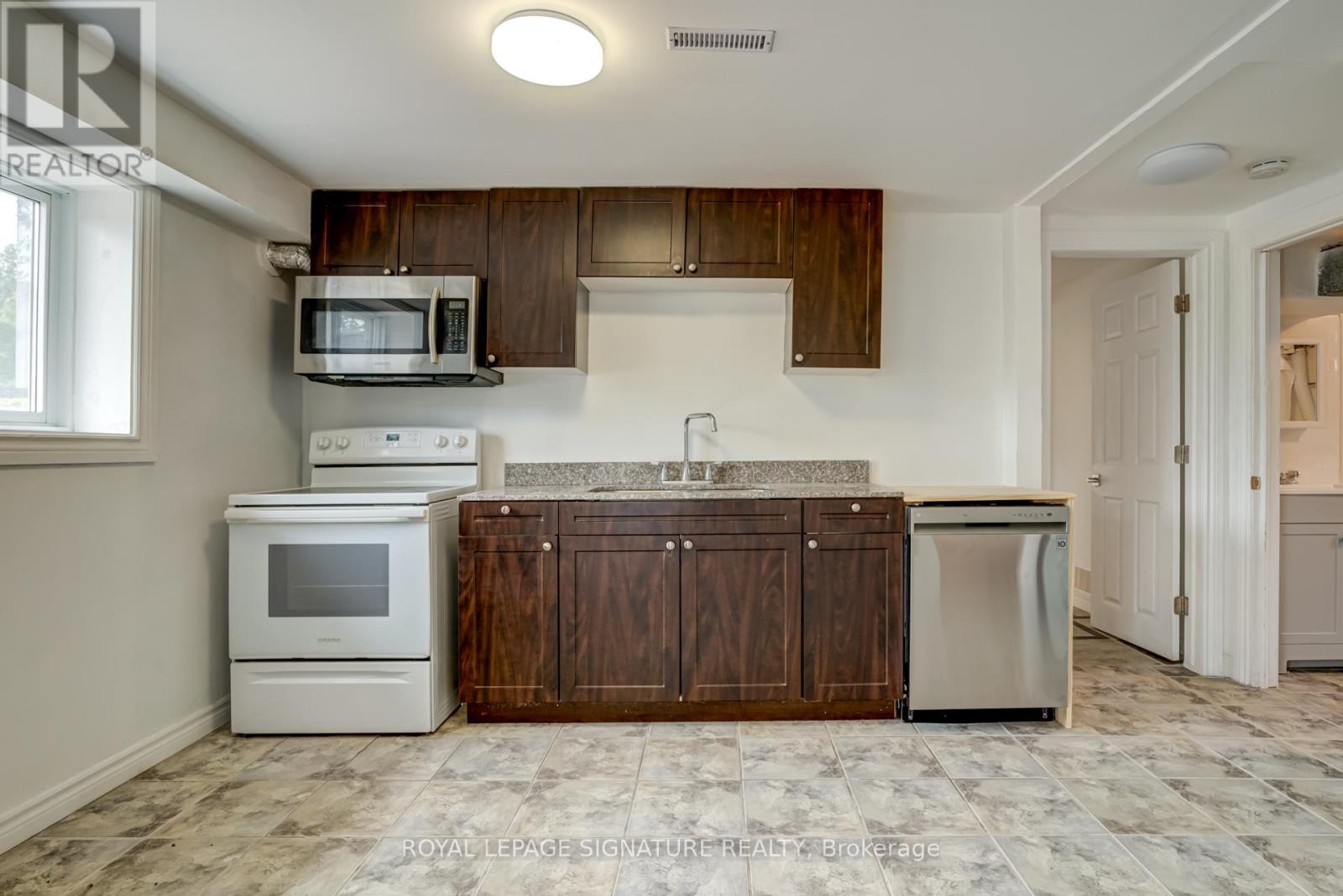 Lower - 235 Cedar Crescent, Barrie, Ontario  L4N 4A6 - Photo 8 - S12580498