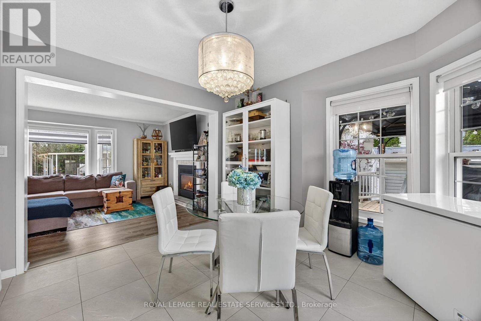 24 Topaz Street, Wasaga Beach, Ontario L9Z 1X7 - Photo 10 - S12580524