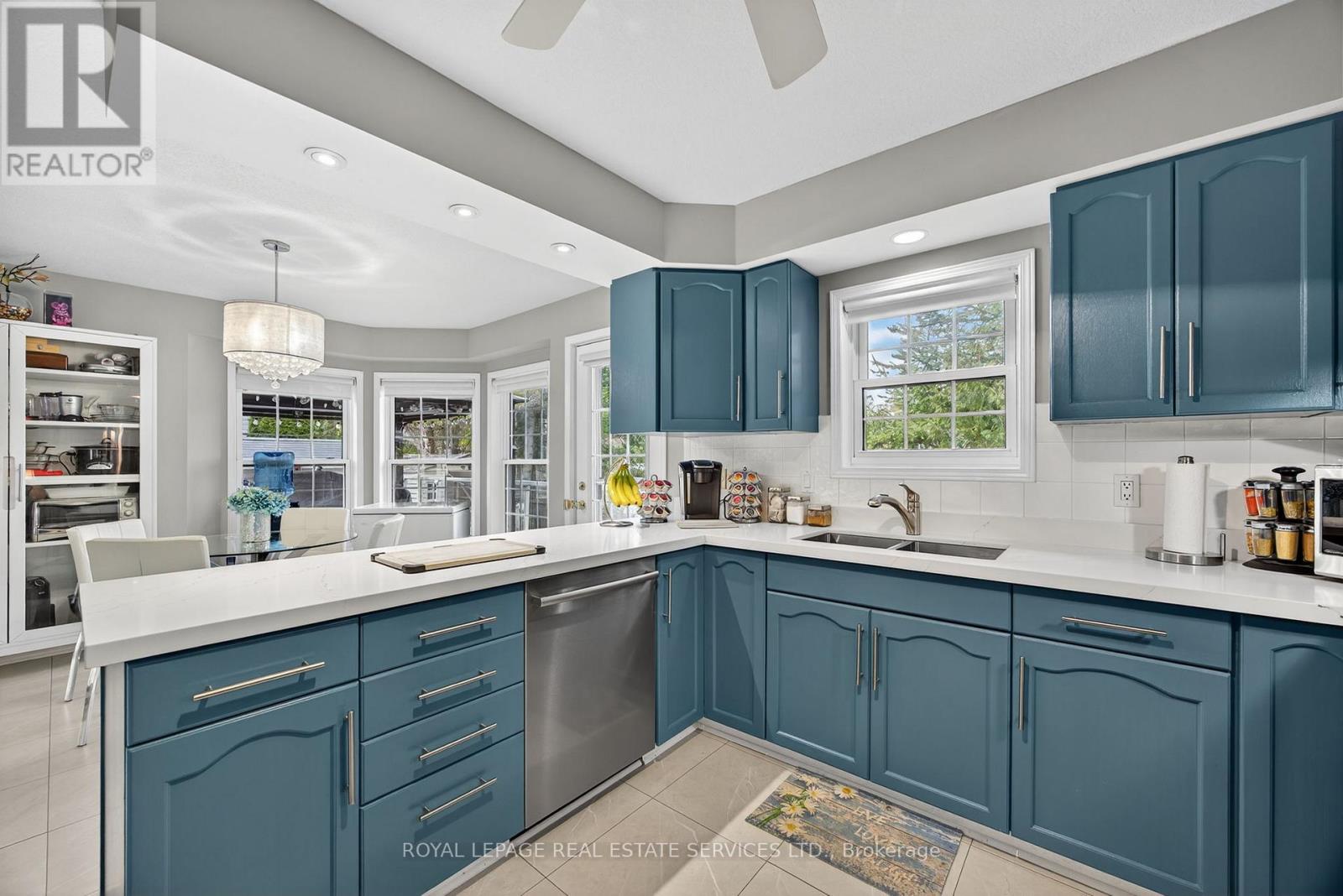 24 Topaz Street, Wasaga Beach, Ontario L9Z 1X7 - Photo 13 - S12580524