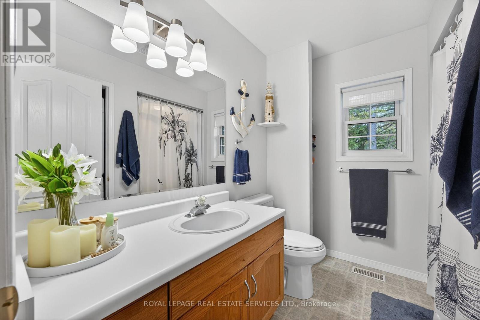 24 Topaz Street, Wasaga Beach, Ontario L9Z 1X7 - Photo 20 - S12580524