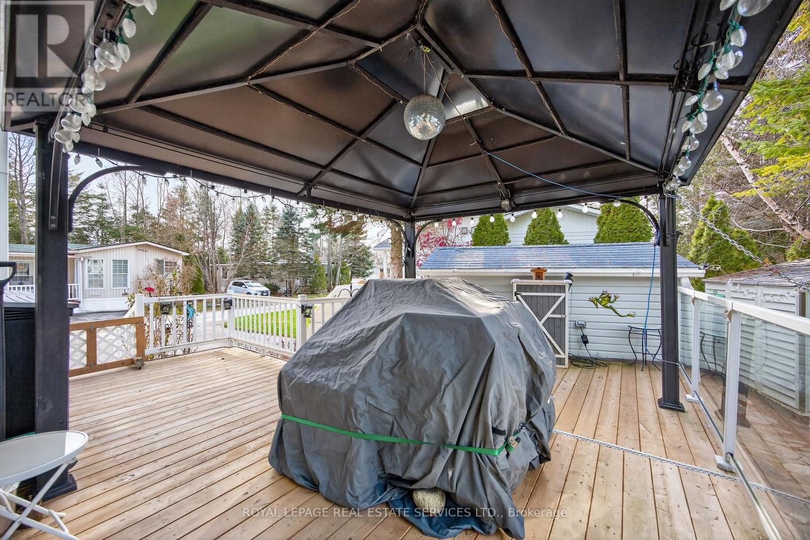 24 Topaz Street, Wasaga Beach, Ontario L9Z 1X7 - Photo 25 - S12580524