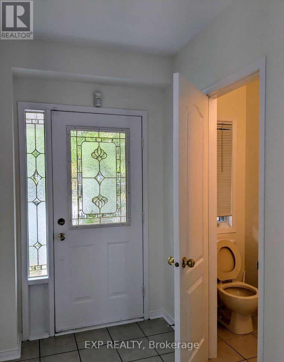 6 - 2315 Westoak Trail, Oakville, Ontario  L6M 3S8 - Photo 4 - W12580496