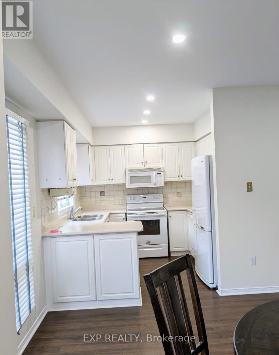 6 - 2315 Westoak Trail, Oakville, Ontario  L6M 3S8 - Photo 7 - W12580496