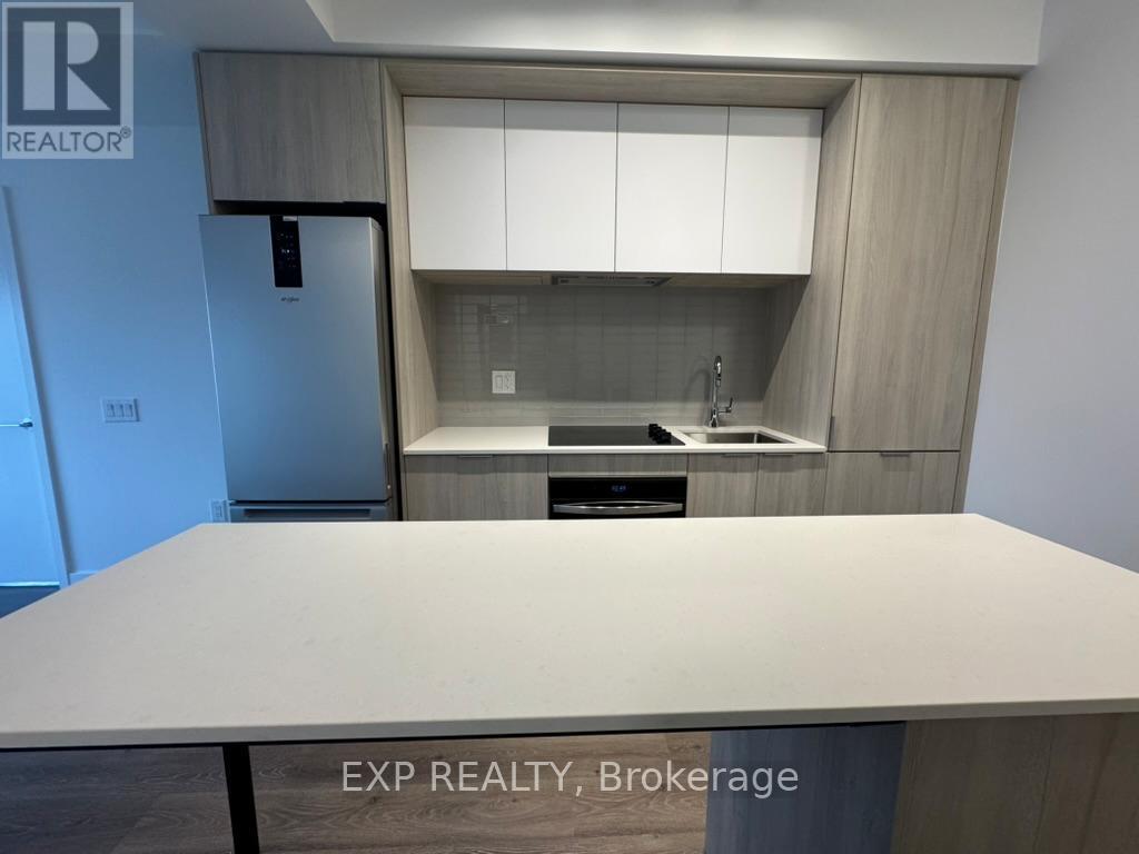 2105 - 395 Square One Drive, Mississauga, Ontario L5B 0P6 - Photo 16 - W12580506